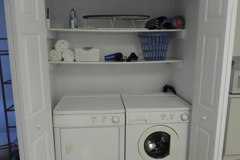 Metabetchouan Les Appartements Du Vieil Edifice מראה חיצוני תמונה