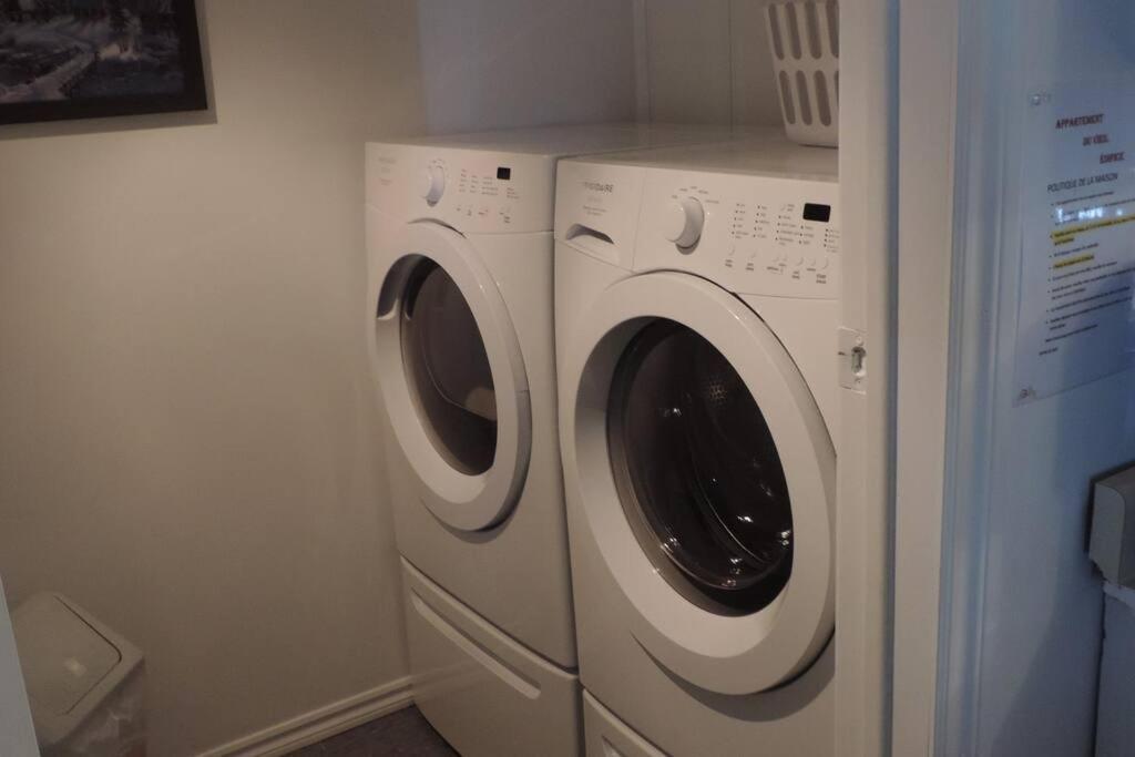 Metabetchouan Les Appartements Du Vieil Edifice מראה חיצוני תמונה