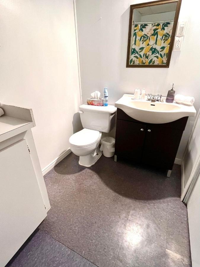 Metabetchouan Les Appartements Du Vieil Edifice מראה חיצוני תמונה